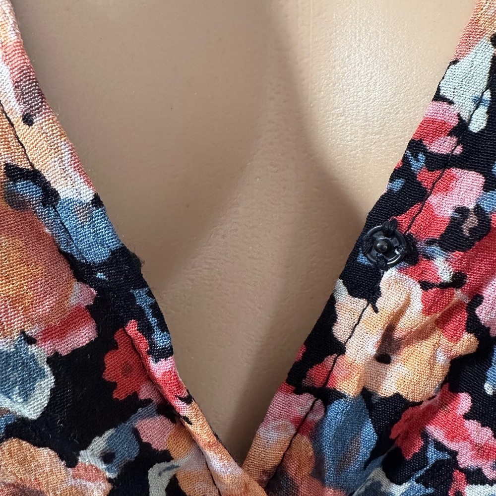 Floral V-Neck Long Sleeve Dress - Picture 5 of 6
